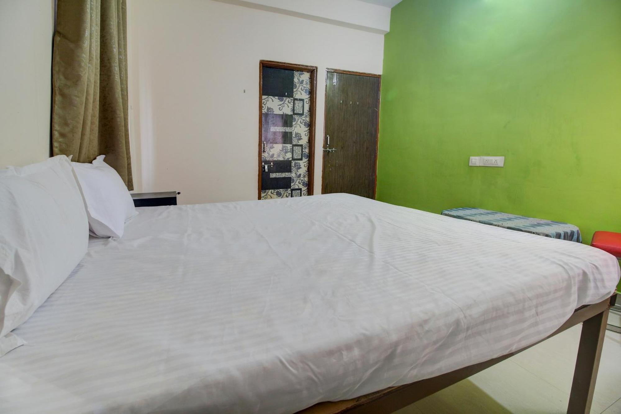 Hotel O Elite Inn Koradi 外观 照片