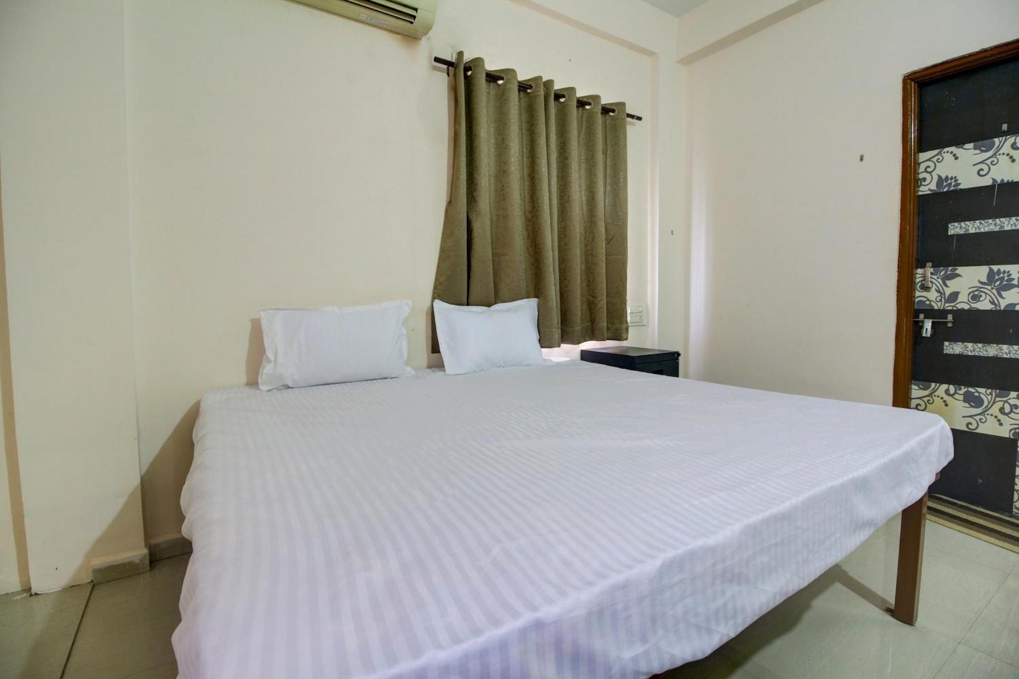 Hotel O Elite Inn Koradi 外观 照片